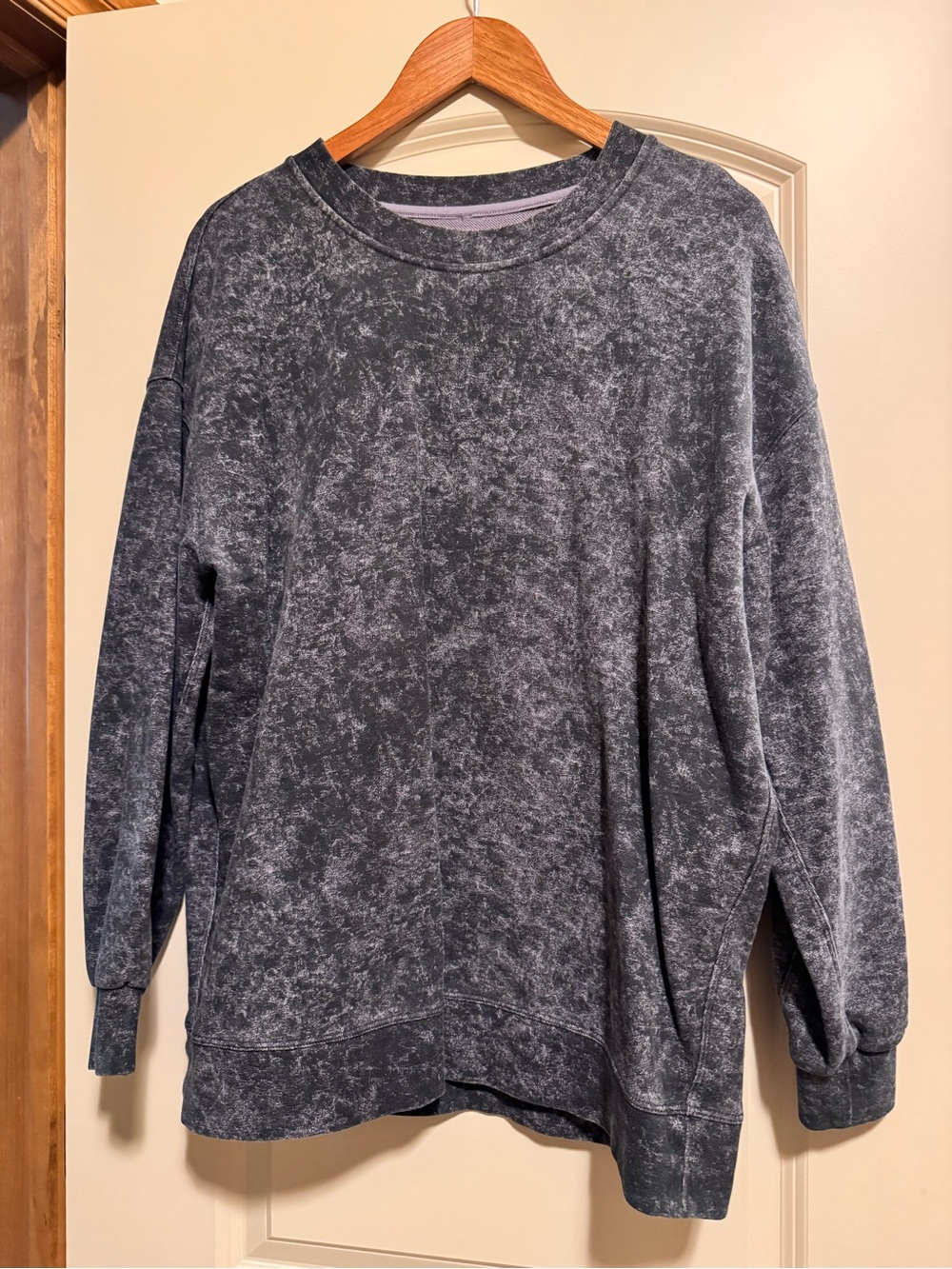 Lululemon Sweatshirt